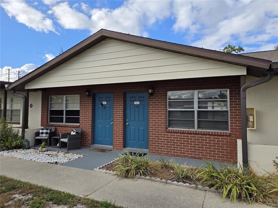 24862 US Hwy 19 N in Clearwater, FL - Building Photo