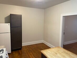5033 Devonshire Ave, Unit 1E in St. Louis, MO - Building Photo - Building Photo