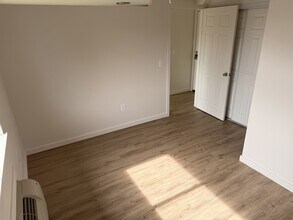 4 Twining St in Plainville, CT - Building Photo - Building Photo