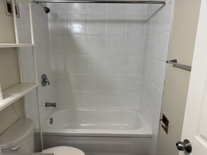 12940-12118 118 Ave NW in Edmonton, AB - Building Photo - Building Photo