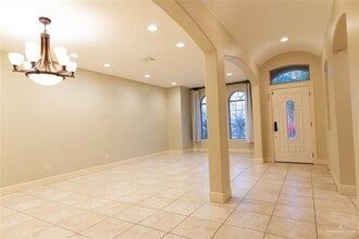 29 E Uphall Ave in McAllen, TX - Building Photo - Building Photo