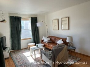 3 Bedroom 2 Bathroom Home for Rent in Sioux Falls, SD - Foto de edificio - Building Photo