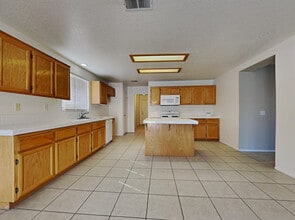 38647 Annette Ave in Palmdale, CA - Building Photo - Building Photo