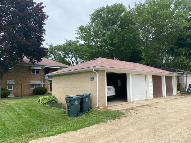 1119 Chandler St, Unit #3 in Madison, WI - Building Photo - Building Photo