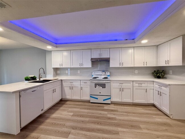 property at 9418 Westacre Pl