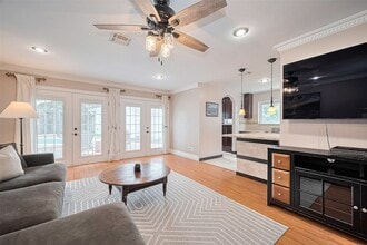 14127 Britoak Ln in Houston, TX - Building Photo - Building Photo