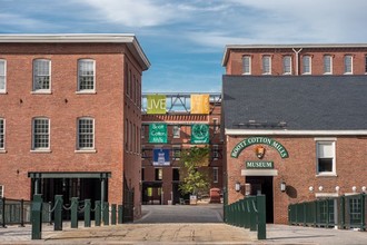 The Apartments at Boott Mills in Lowell, MA - Foto de edificio - Building Photo