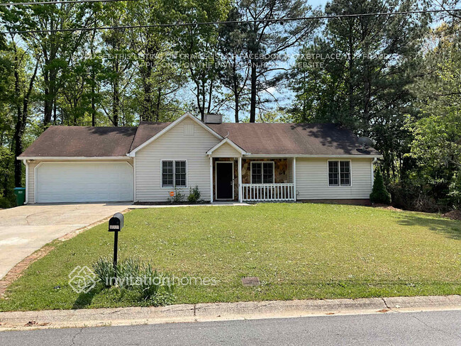 property at 2638 Windmere Dr NW