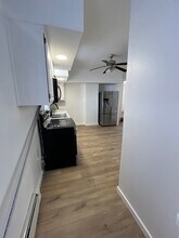 211 Oxford St, Unit 1st floor apt in Providence, RI - Building Photo - Building Photo