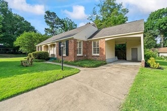 5081 Rich Rd in Memphis, TN - Building Photo - Building Photo