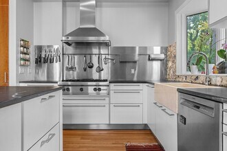 63 Ellery St in Cambridge, MA - Building Photo - Building Photo