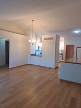 10 Jema Ct in Iowa City, IA - Building Photo - Building Photo
