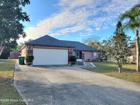 5120 Volusia Ave in Titusville, FL - Building Photo
