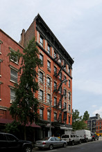 156 Sullivan St in New York, NY - Foto de edificio - Building Photo