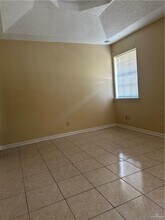 5 Floresta St in Edinburg, TX - Building Photo - Building Photo