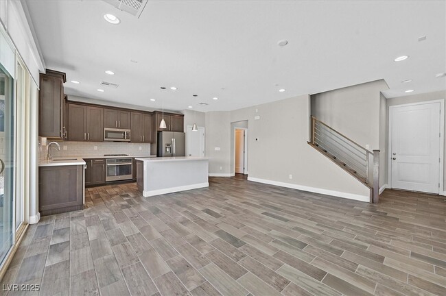 property at 921 Cirrus Cloud Ave