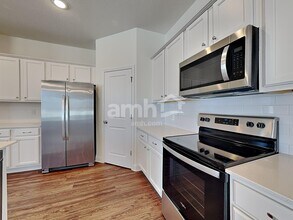 1025 Summer Stone Lp, Unit 1205 in Apopka, FL - Building Photo - Building Photo