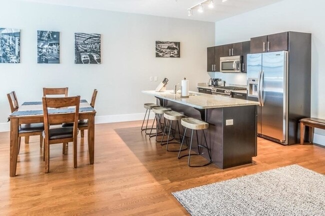 154 W 2nd St in Boston, MA - Building Photo - Building Photo