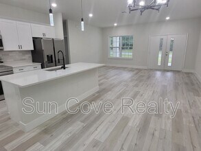 646 W Homeway Loop in Citrus Springs, FL - Building Photo - Building Photo