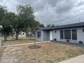 3602 San Agustin Ave in Laredo, TX - Building Photo - Building Photo