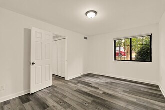 5105 10th Pl S in Arlington, VA - Foto de edificio - Building Photo