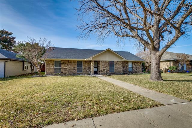 3807 Spring Hollow Dr in Carrollton, TX - Building Photo