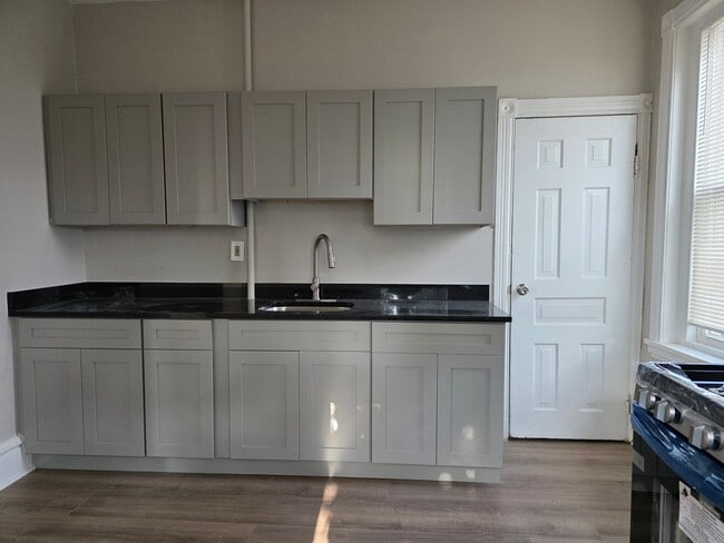 416 N Broom St in Wilmington, DE - Building Photo - Building Photo