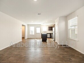 6510 Vivaldi Isle in San Antonio, TX - Building Photo - Building Photo