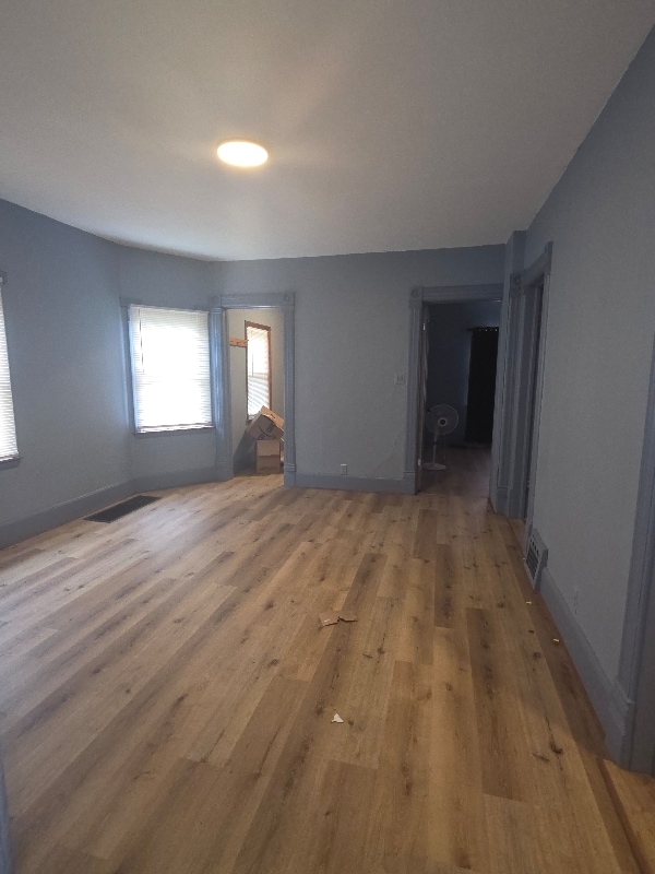 2714 W Walnut St in Milwaukee, WI - Building Photo - Building Photo