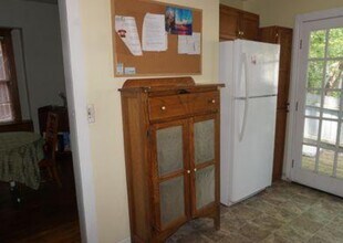 412 W Vine St in Kalamazoo, MI - Building Photo - Building Photo