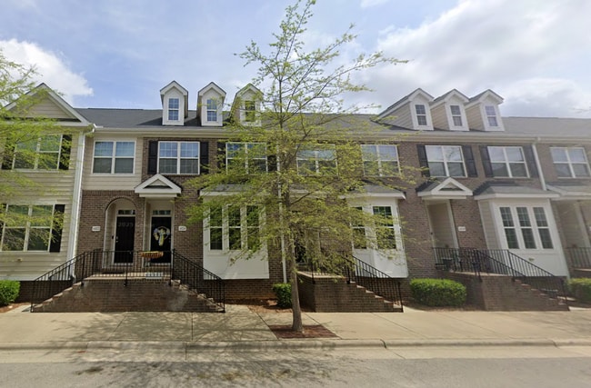 6024 Kentworth Dr in Holly Springs, NC - Building Photo - Building Photo