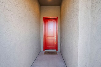 9748 E Crystal Point Trl in Tucson, AZ - Building Photo - Building Photo