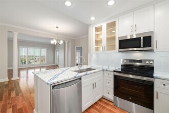 2305 Edgewater Dr in Orlando, FL - Building Photo - Building Photo