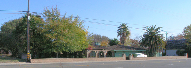 Walnut Gardens in Carmichael, CA - Building Photo - Building Photo