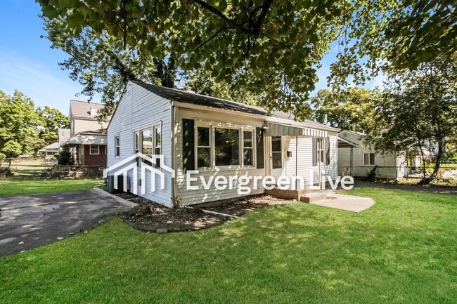 5704 Chandler St in Cincinnati, OH - Building Photo - Building Photo