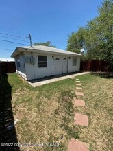 1954 S Woodland St in Amarillo, TX - Building Photo - Building Photo