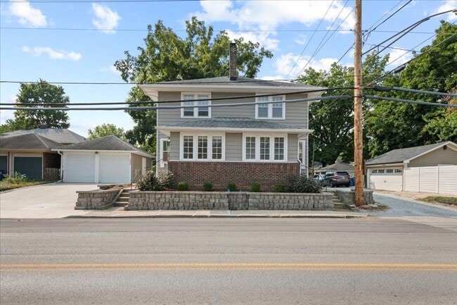 527-527 E 52nd St in Indianapolis, IN - Building Photo - Building Photo