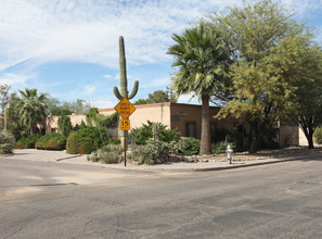 2739-2745 E Alta Vista St in Tucson, AZ - Building Photo - Building Photo