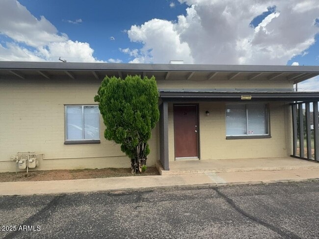 1800 E Fry Blvd in Sierra Vista, AZ - Building Photo - Building Photo