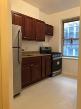 219 Brightwater Court in Brooklyn, NY - Foto de edificio - Floor Plan