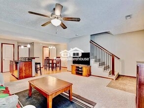 1207 NE 7th Ln in Ankeny, IA - Foto de edificio - Building Photo