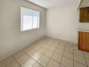 314 E St Anne Pl in Hobbs, NM - Building Photo - Building Photo