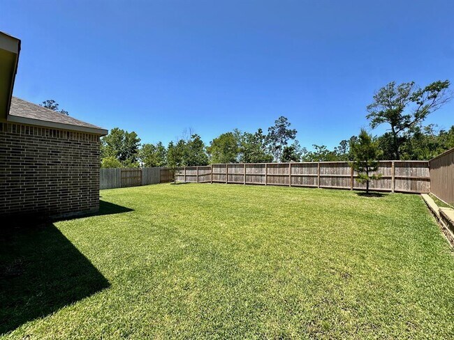 6213 White Spruce Dr in Conroe, TX - Foto de edificio - Building Photo