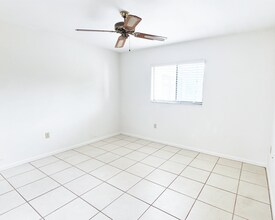 699 110th Ave N in Naples, FL - Building Photo - Building Photo