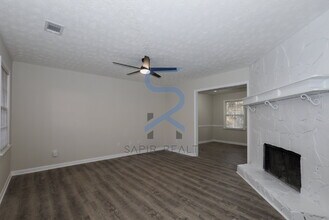 5343 Ridgemere Ct in Stone Mountain, GA - Building Photo - Building Photo