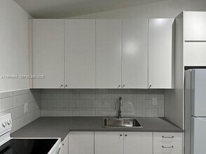 6101 NE Miami Ct in Miami, FL - Building Photo - Building Photo