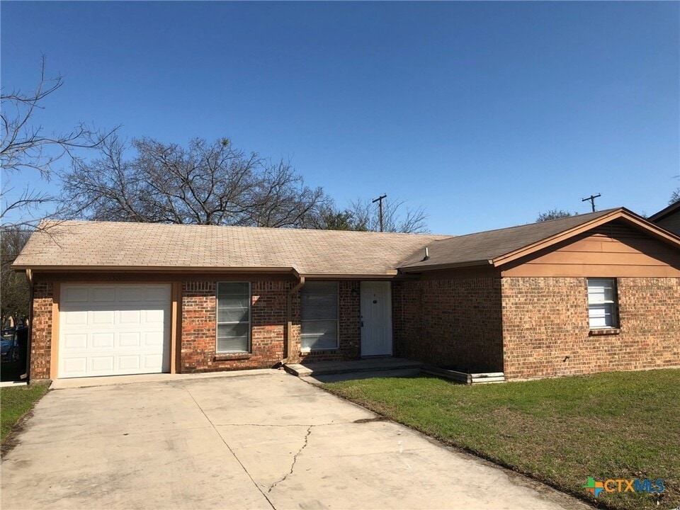 1501 Bluffdale St in Copperas Cove, TX - Building Photo