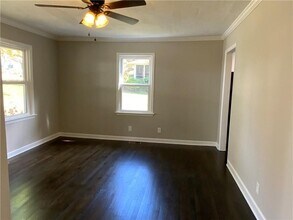 578 Oakhurst Dr in Marietta, GA - Building Photo - Building Photo