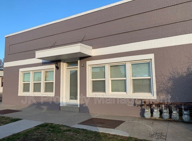 1500 Smelter Ave in Black Eagle, MT - Building Photo - Building Photo