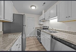 1295 Schaub Dr in Raleigh, NC - Building Photo